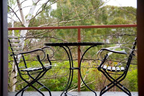 Romantic Treehouse Getaway - Accommodation Guide 2