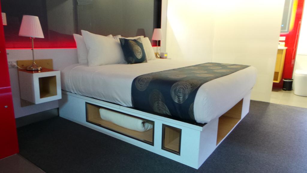 Banks Pocket QLD Accommodation Asia