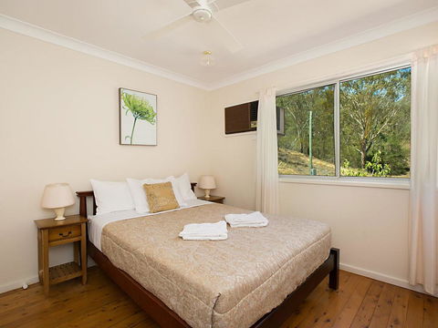 Rosa House In Broke, 4br House In Walking Distance To Cellar Doors - Accommodation Asia 2