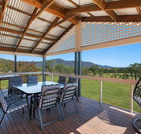 Rosamund House in Broke 4br House in walking distance to Cellar Doors - Accommodation Asia