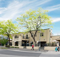 Royal Hotel - Accommodation Guide