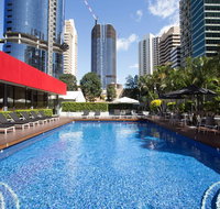 Royal On The Park - Accommodation Guide