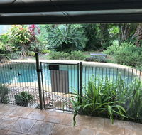 Royal Palm Cottage Entire two bedroom 2 bathroom house with Pool - Accommodation Asia