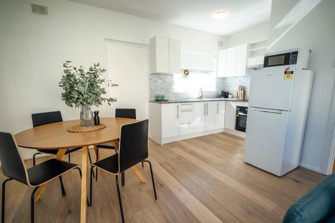 Sahara On Anzac-Close To Airport, City & Beach! - Accommodation Asia 2