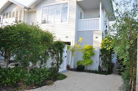 Sailaway Beach House - Accommodation China 1