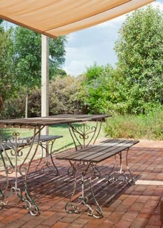 Saltaire Cottages - Accommodation Asia 3