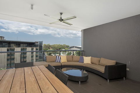 Saltwater Suites - 1,2 & 3 Bed Waterfront Apartments - Accommodation Asia 3