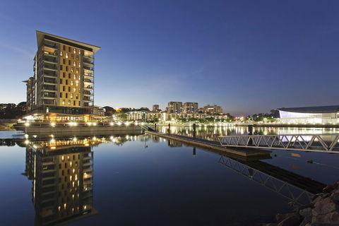 Saltwater Suites - 1,2 & 3 Bed Waterfront Apartments - Accommodation Asia 0