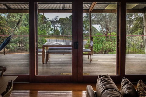 Samphire Beach House - Accommodation Asia 0