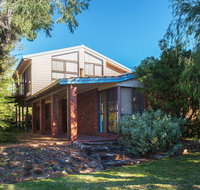 Sandbar - Accommodation Guide