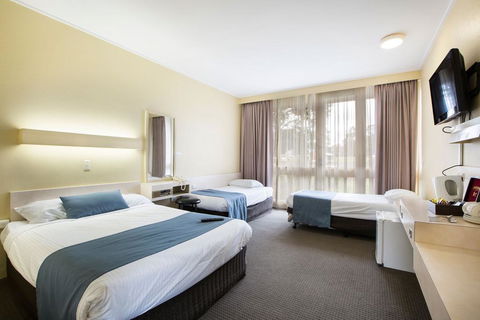 Sandown Park Hotel Noble Park - Accommodation Asia 1