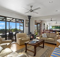 Sandy Feet Retreat - 13 Scenic View Drive - Accommodation Guide