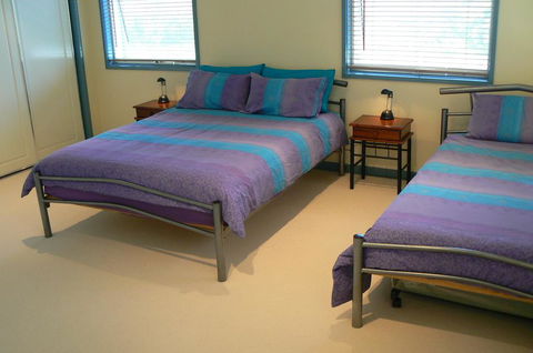 Sandy Point Beach Escape 2 Bedroom Apartment - Accommodation Asia 3
