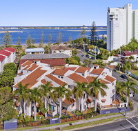 Santa Fe by the Broadwater - Accommodation Guide