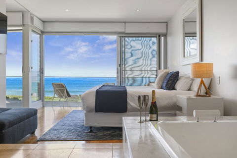 Sapphire Sands Beach House - Accommodation Asia 2