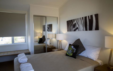 Savannah Cabins, Taronga Western Plains Zoo - Accommodation Asia 3