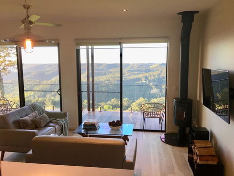 Scandinavian Cabin - Maleny - One Bedroom - Accommodation Asia 0