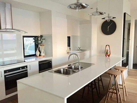 Scandinavian Cabin - Maleny - One Bedroom - Accommodation Asia 1