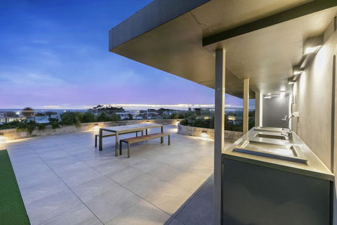 SEA TEMPLE - MORNINGTON - Accommodation Asia 1