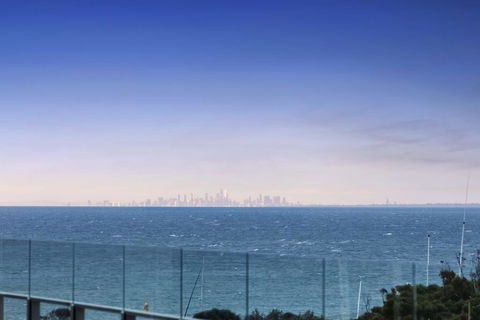 SEA TEMPLE - MORNINGTON - Accommodation Asia 3
