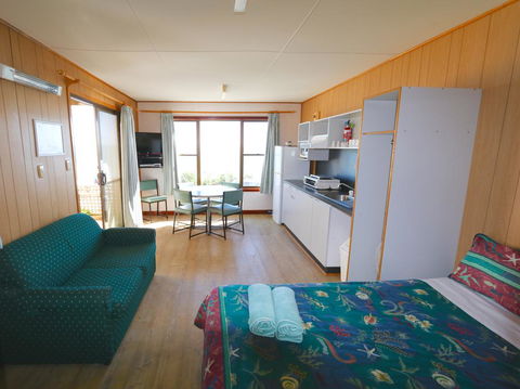 Sea Vu Caravan Park - Accommodation Asia 2