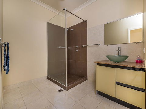 Seafront Unit 50 - Accommodation Asia 3