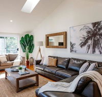 Seagrass House - Modern North Avoca Oasis - Accommodation Asia