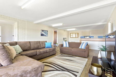 SEASIDE SERENITY 2 - L'Abode Accommodation - Accommodation Asia 0
