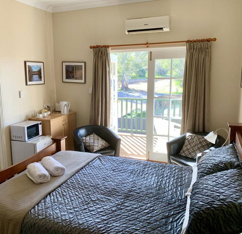 Settlers Hotel York - Accommodation Asia 1