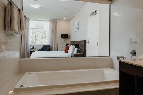 Sfera's Park Suites & Convention Centre - Accommodation Asia 1