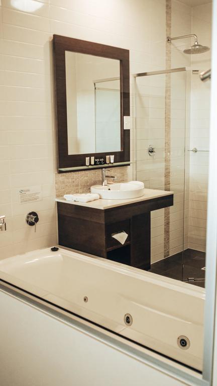 Sfera's Park Suites & Convention Centre - Accommodation Asia 3