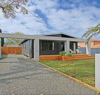 Shady Palms - modern beach house with studio - Accommodation Guide