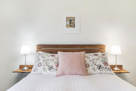 Shambhala Guesthouse - Accommodation Asia 1