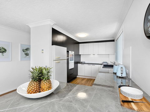 Shoreline Six With Ocean Views To See The Whales - Accommodation Guide 1