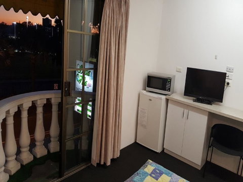 Siesta Villa Motel - Accommodation Guide 3