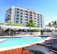 Signature Waterfront Apartments - Accommodation China