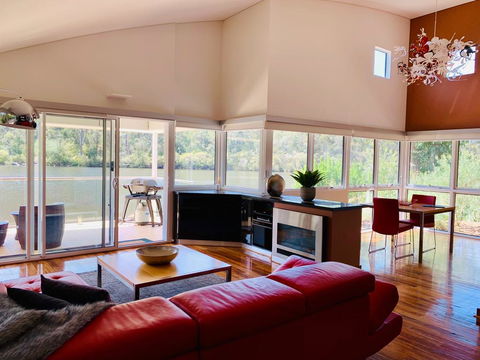 Silkwood Estate - Accommodation Asia 1