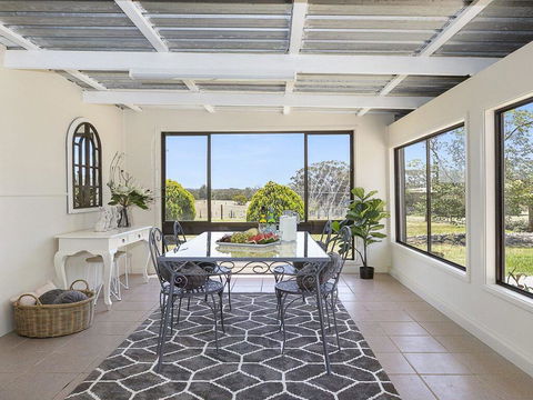 Silky Oak Cottage - Cosy With Country Views - Accommodation Asia 0
