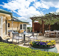 Sinden Park - garden swimming pool rural vistas - Accommodation Asia