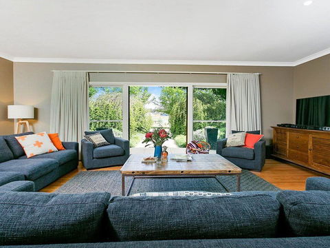 Sinden Park - Garden, Swimming Pool, Rural Vistas - Accommodation Asia 3