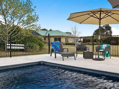 Sinden Park - Garden, Swimming Pool, Rural Vistas - Accommodation Asia 1