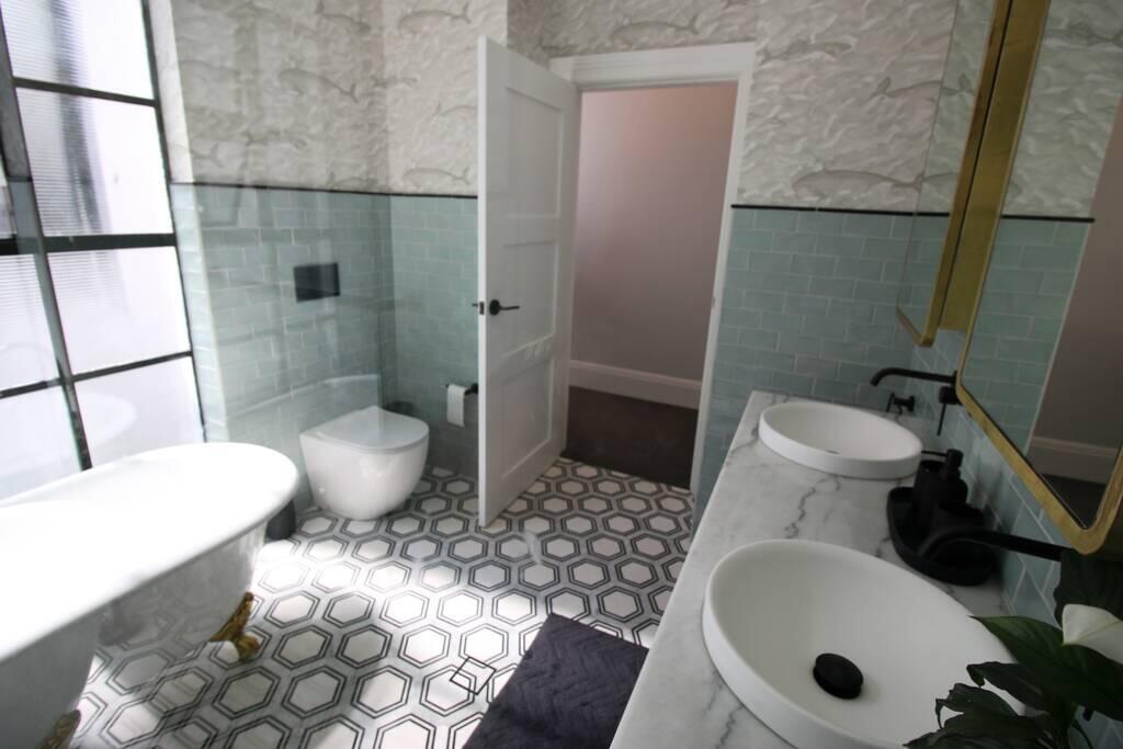 Forest Lodge NSW Accommodation Asia