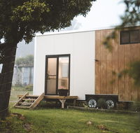 Sithuri Tiny House - Accommodation Guide