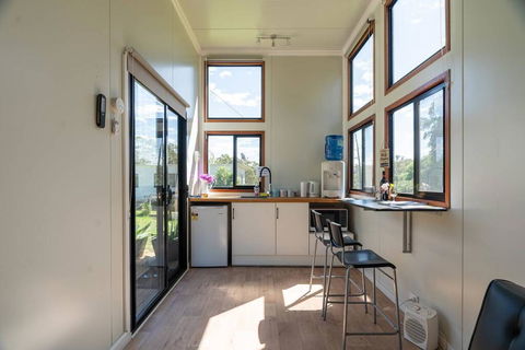 Sithuri Tiny House - Accommodation Guide 2