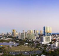 Sky Broadwater Apartments - Accommodation Asia