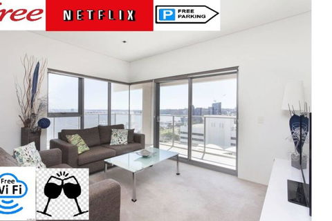 SKY GARDEN SUNSET RIVER VIEW NETFLIX WINE PARKING - Accommodation Guide 0