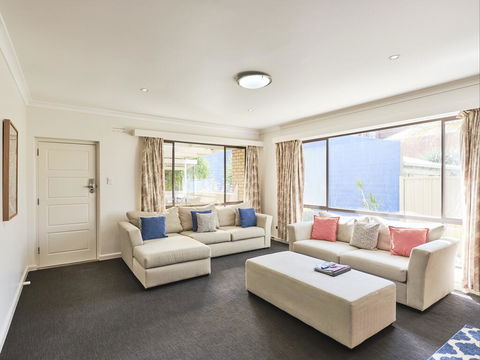 Skymirror Villa - Accommodation Asia 2