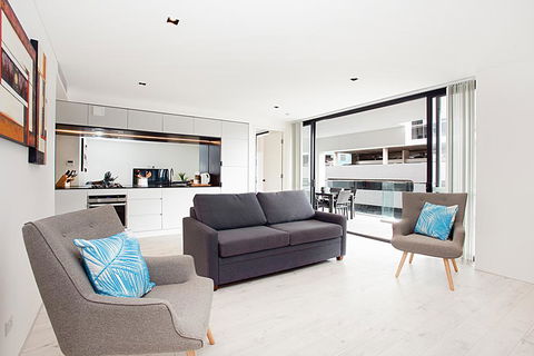 Sleek Modern Apartment In The Heart Of Manly - Accommodation Asia 0