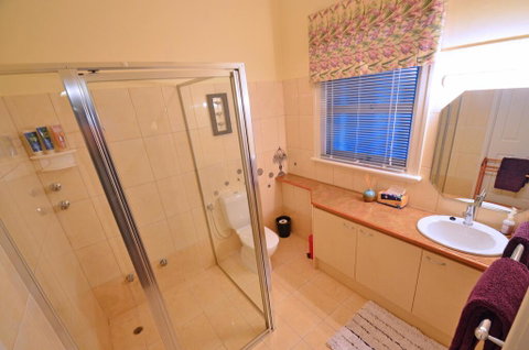Sojourn On Gale Bed & Breakfast - Accommodation Guide 1