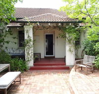 Soloman Street Cottage